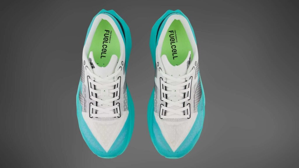 NB FuelCell Rebel v4 (7) New Balance FuelCell Rebel v4 vue du dessus